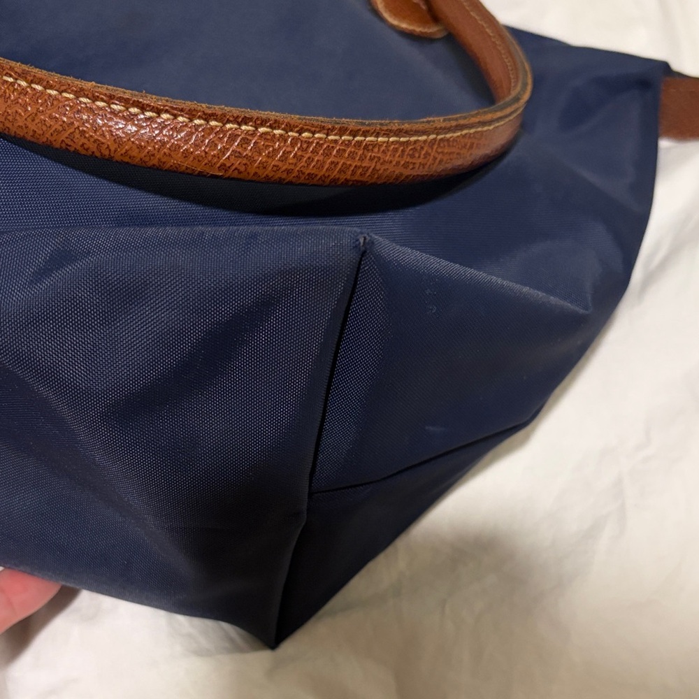 Longchamp Navy Blue Le Pilage Medium Tote Bag with Brown Trim - Picture 4 of 7
